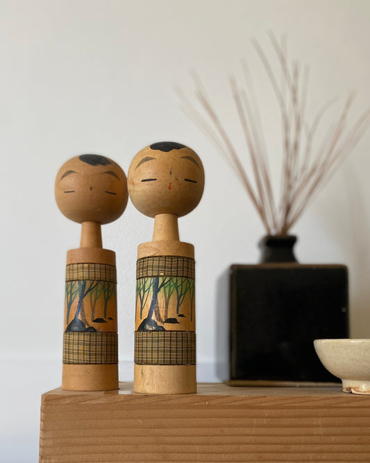 vintage kokeshi doll