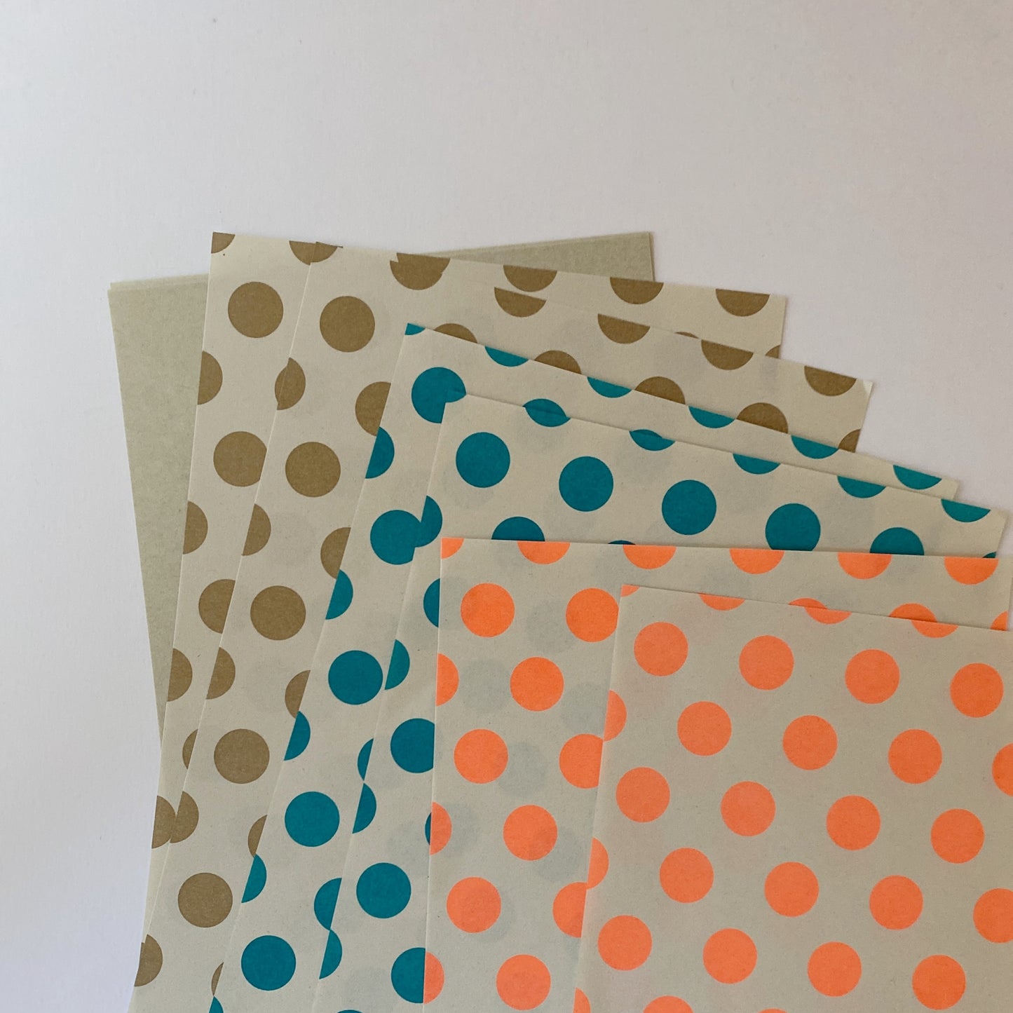 nombre : polka dot letter set
