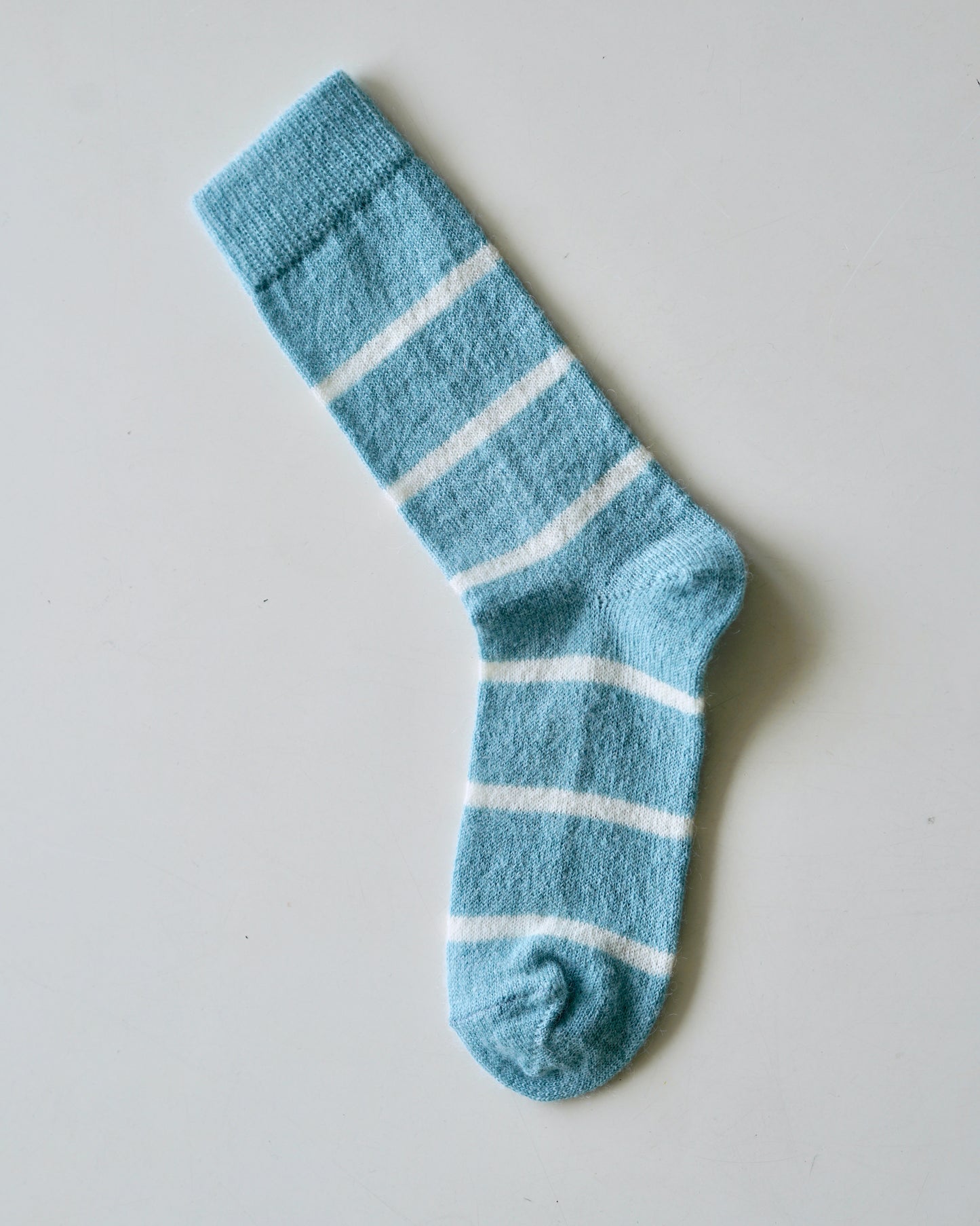 NISHIGUCHI KUTSUSHITA : oslo mohair wool border sock