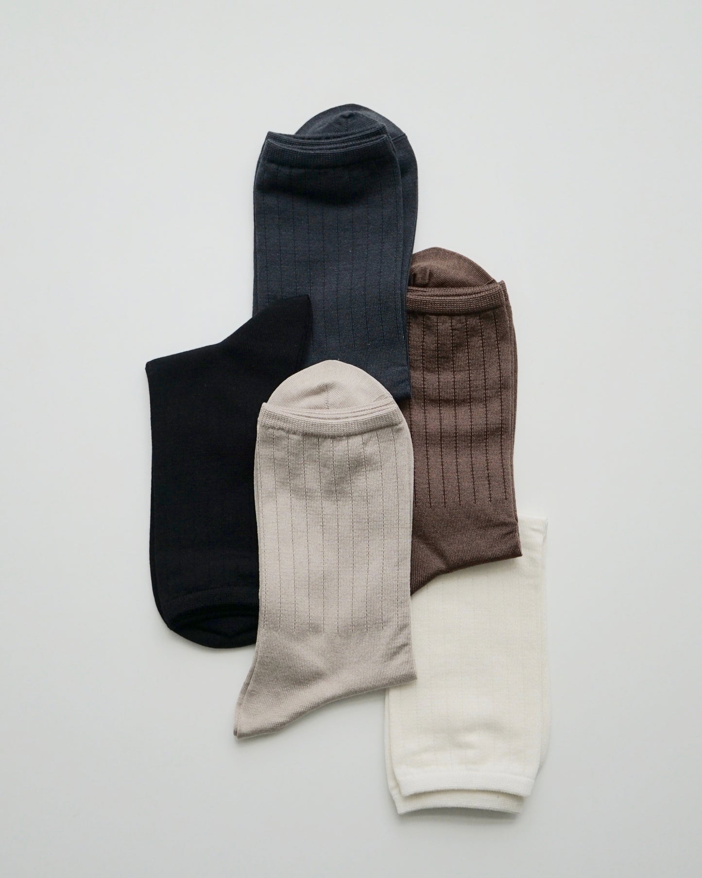 hakne : smooth silk socks