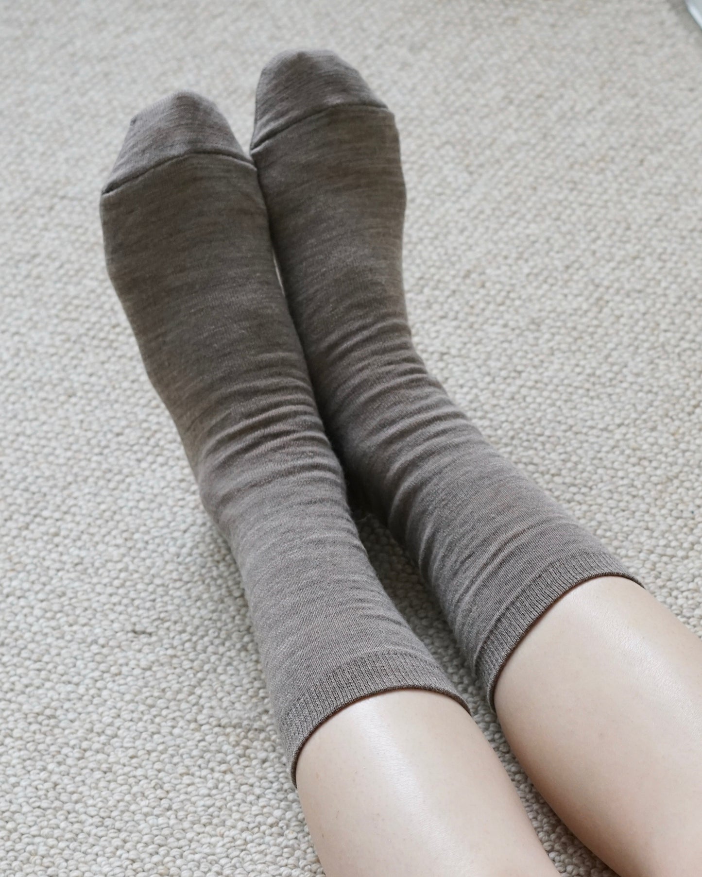 hakne : silk wool double-faced socks