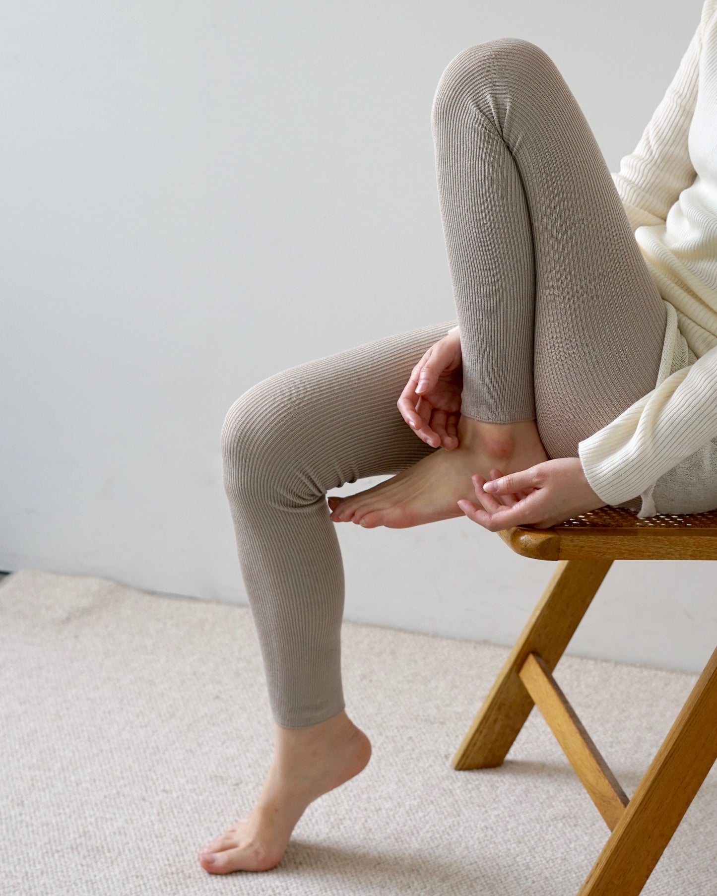 hakne : silk ribbed leggings