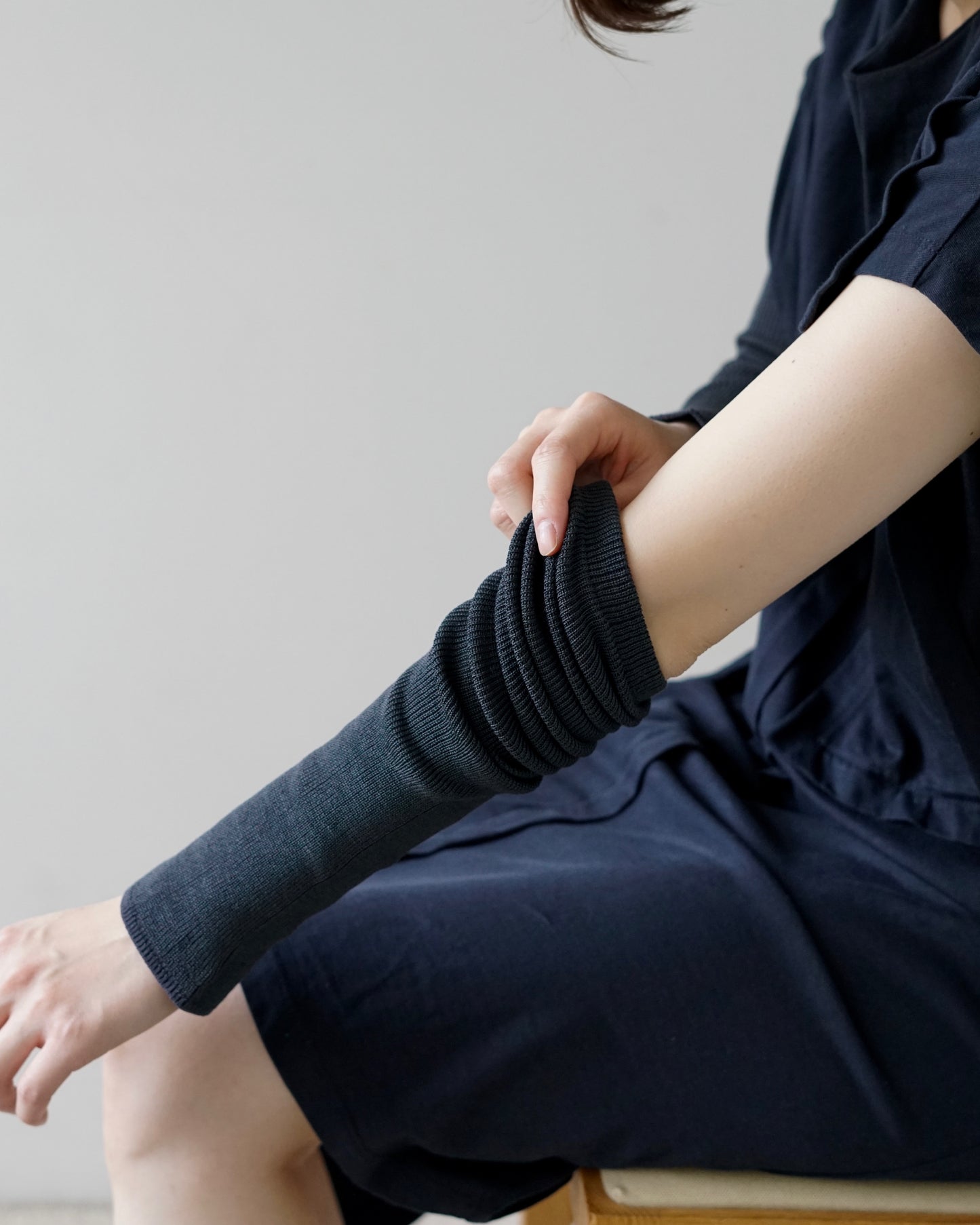 hakne : silk arm and leg warmers