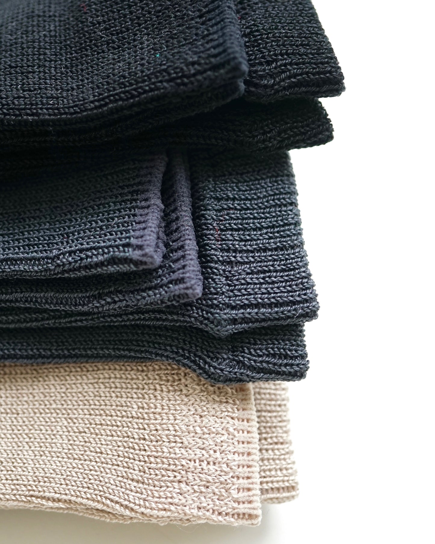 hakne : silk arm and leg warmers