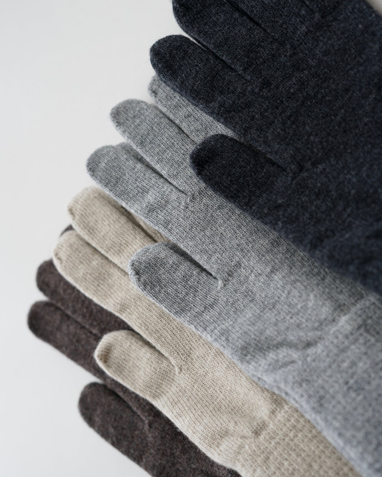 hakne : uruguayan wool gloves
