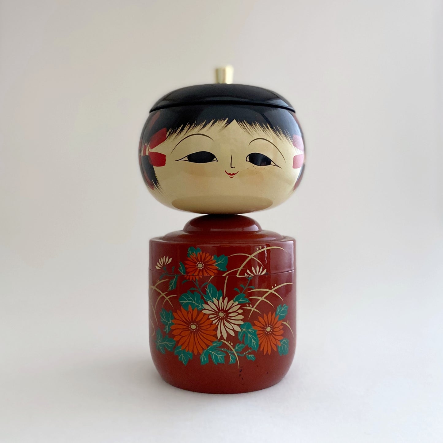 vintage japanese kokeshi container