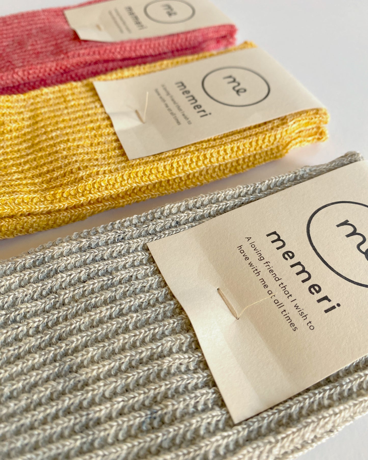 memeri : linen ribbed socks