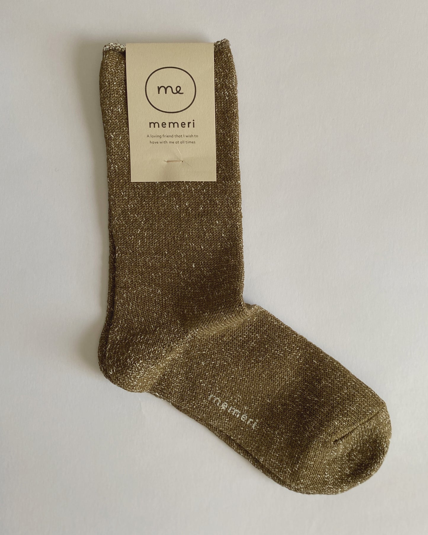 memeri : linen silk socks