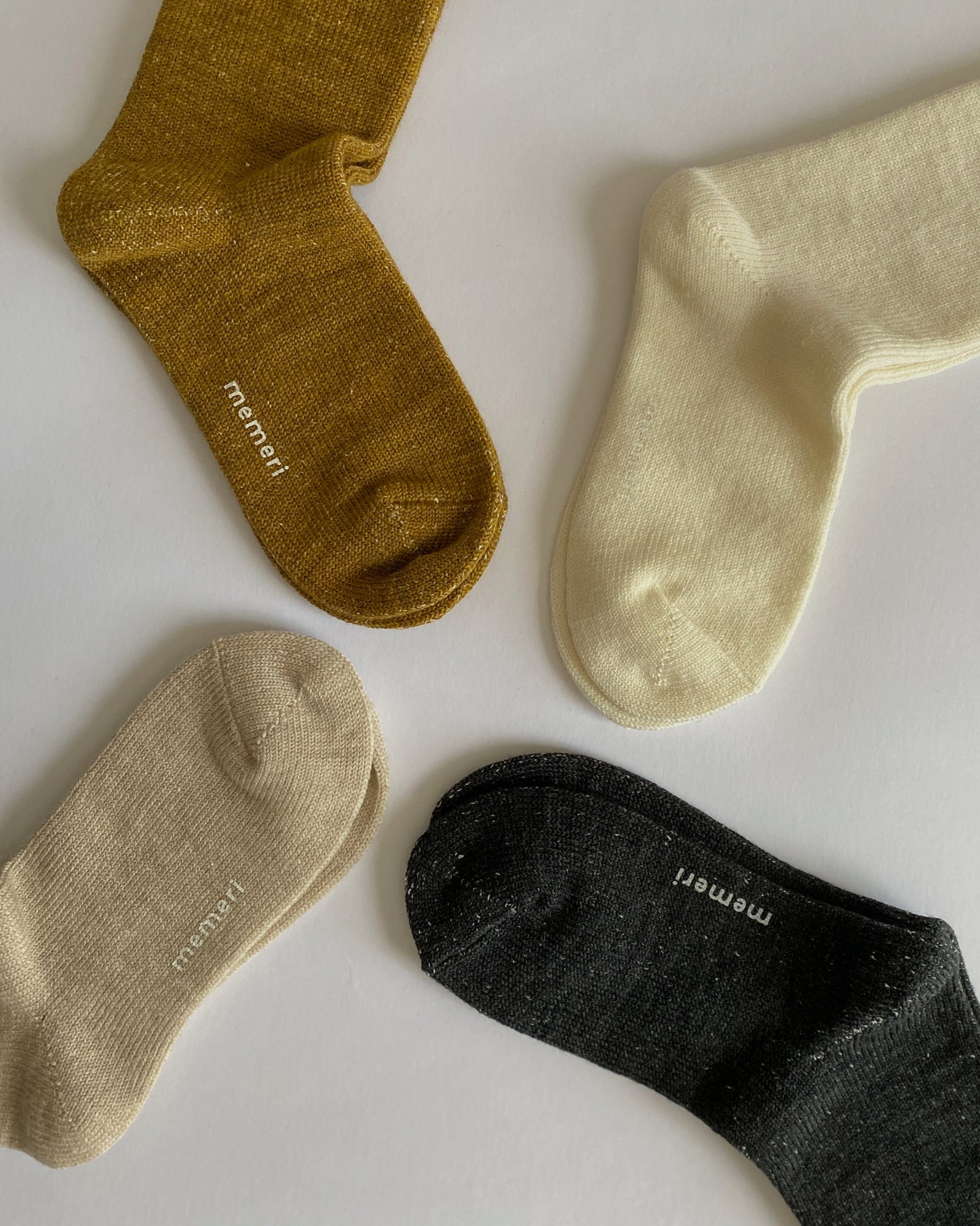 memeri : wool silk socks