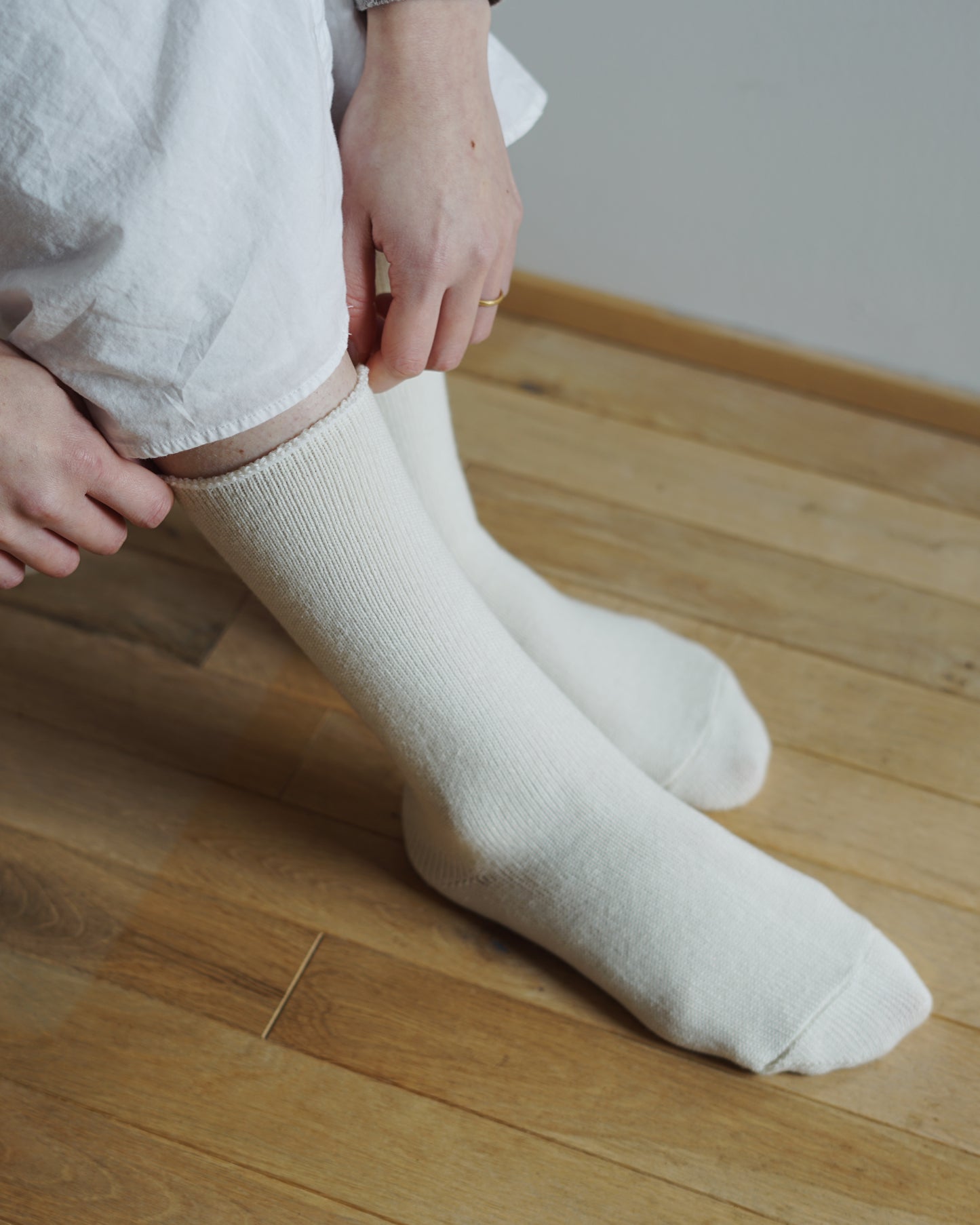 memeri : wool silk socks