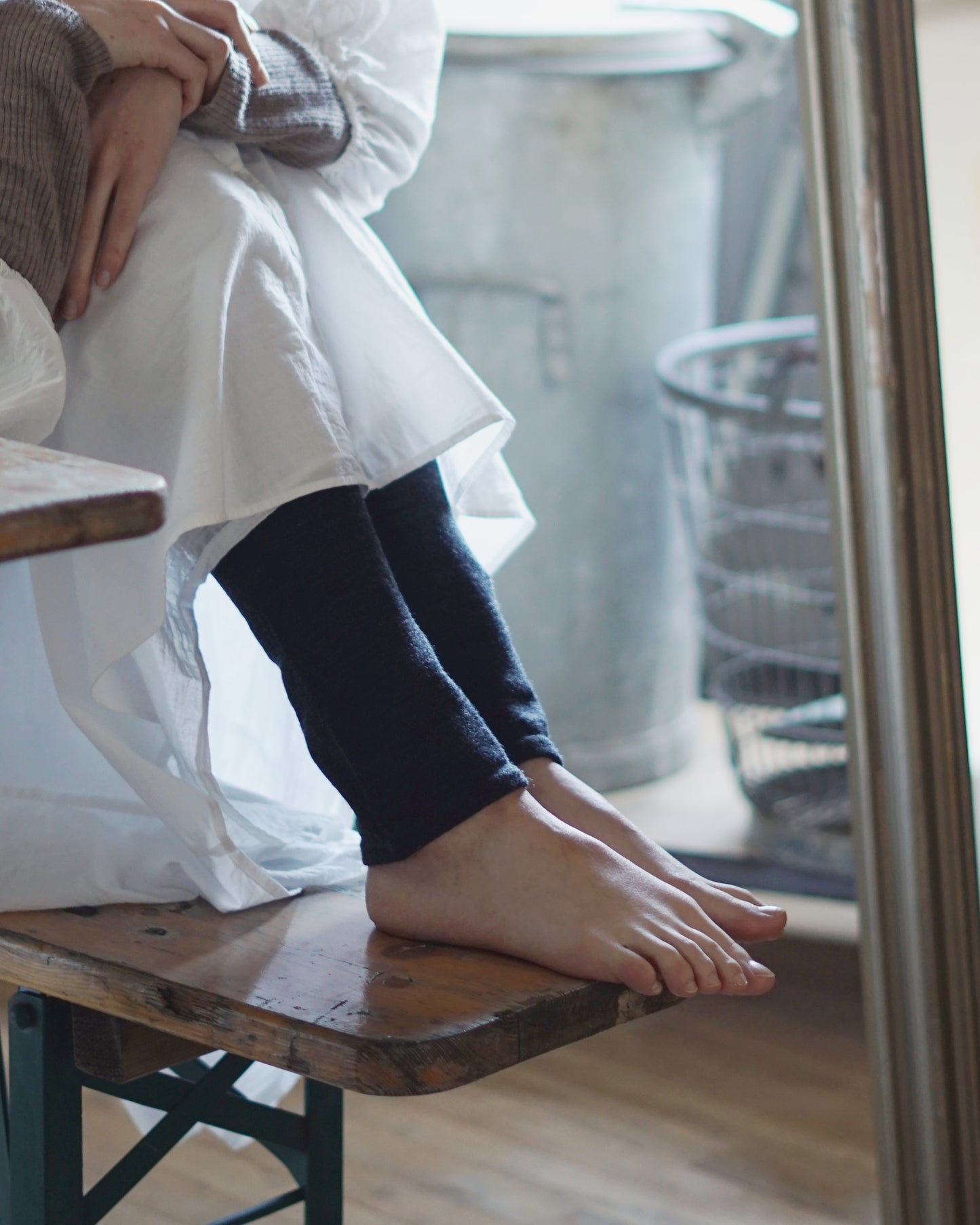 memeri : silk wool leggings