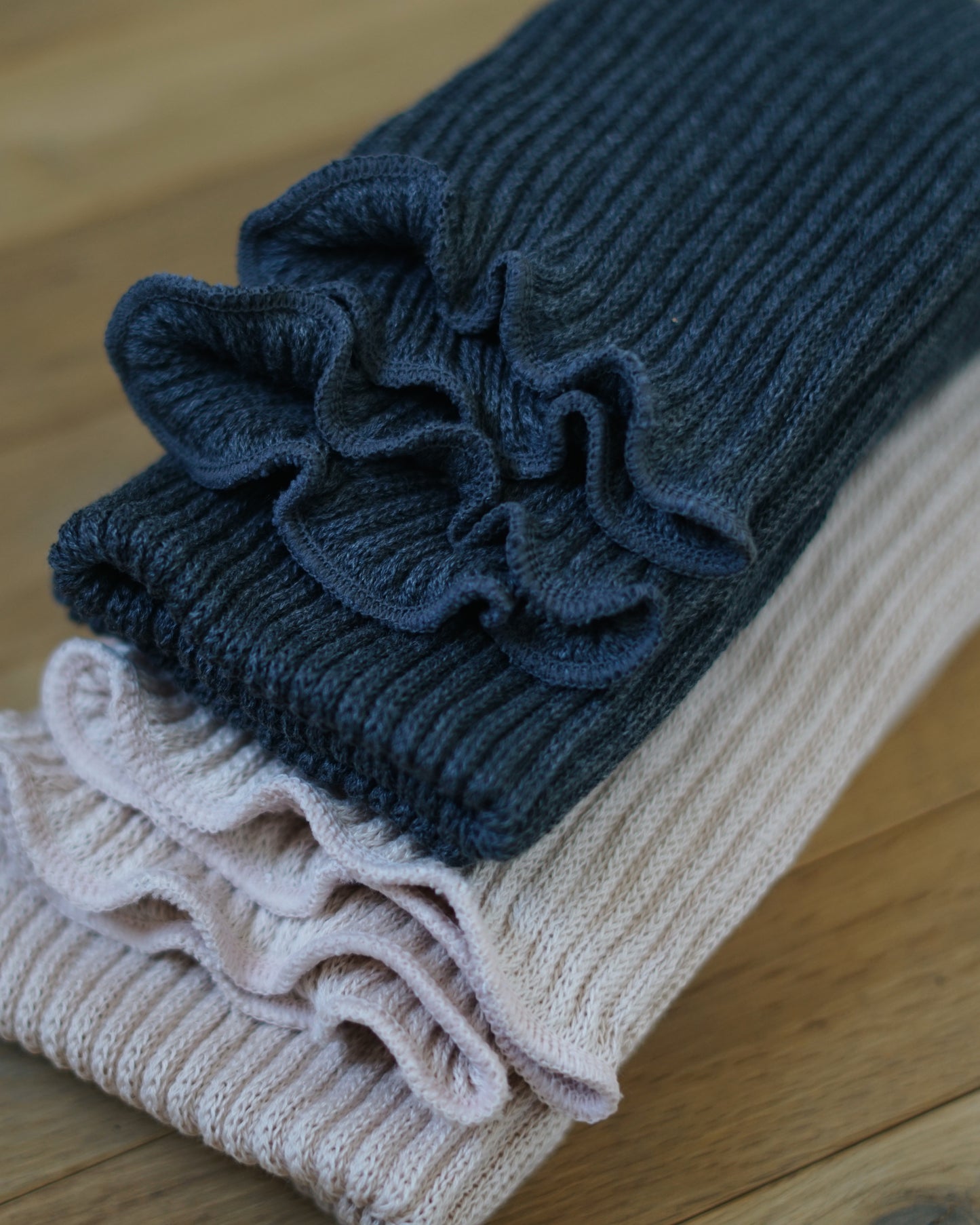 memeri : silk cotton double-weave leg warmers