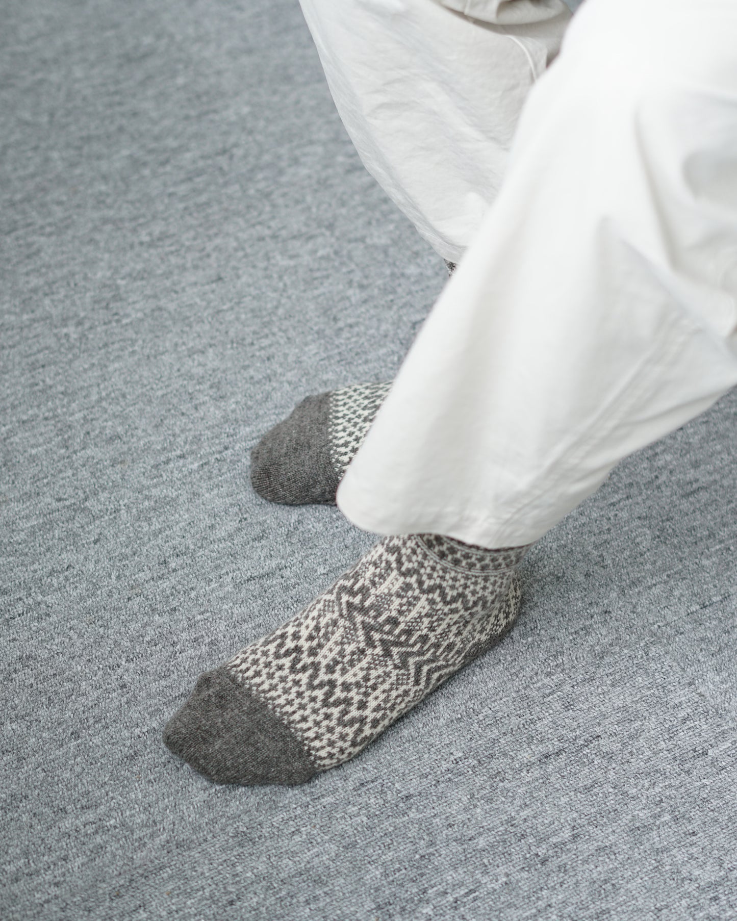 NISHIGUCHI KUTSUSHITA : oslo wool jacquard sock