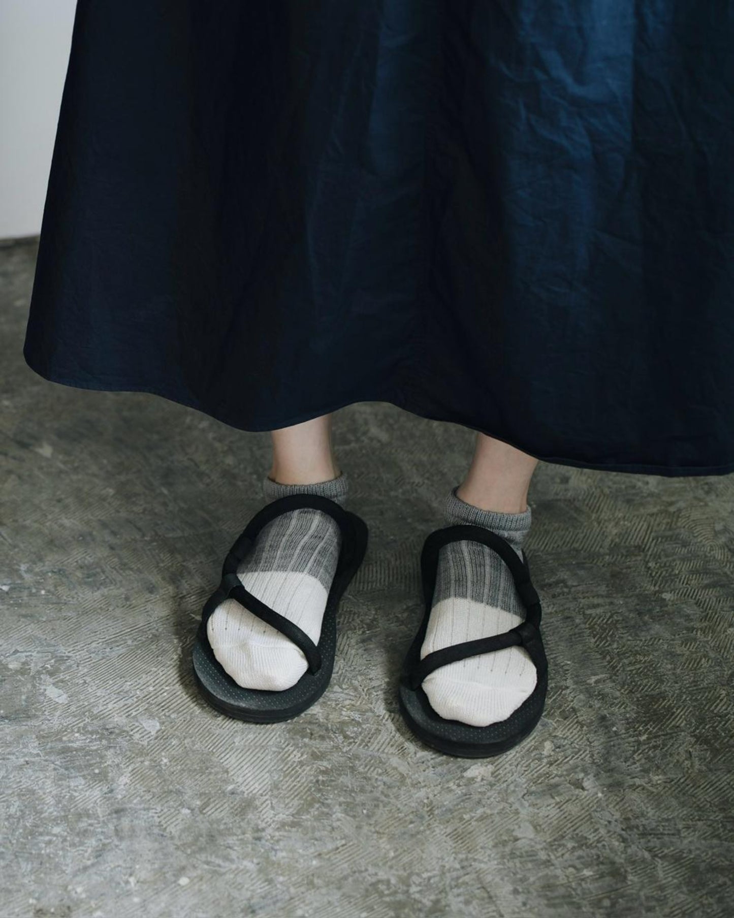 NISHIGUCHI KUTSUSHITA : boston linen cotton anklet sock