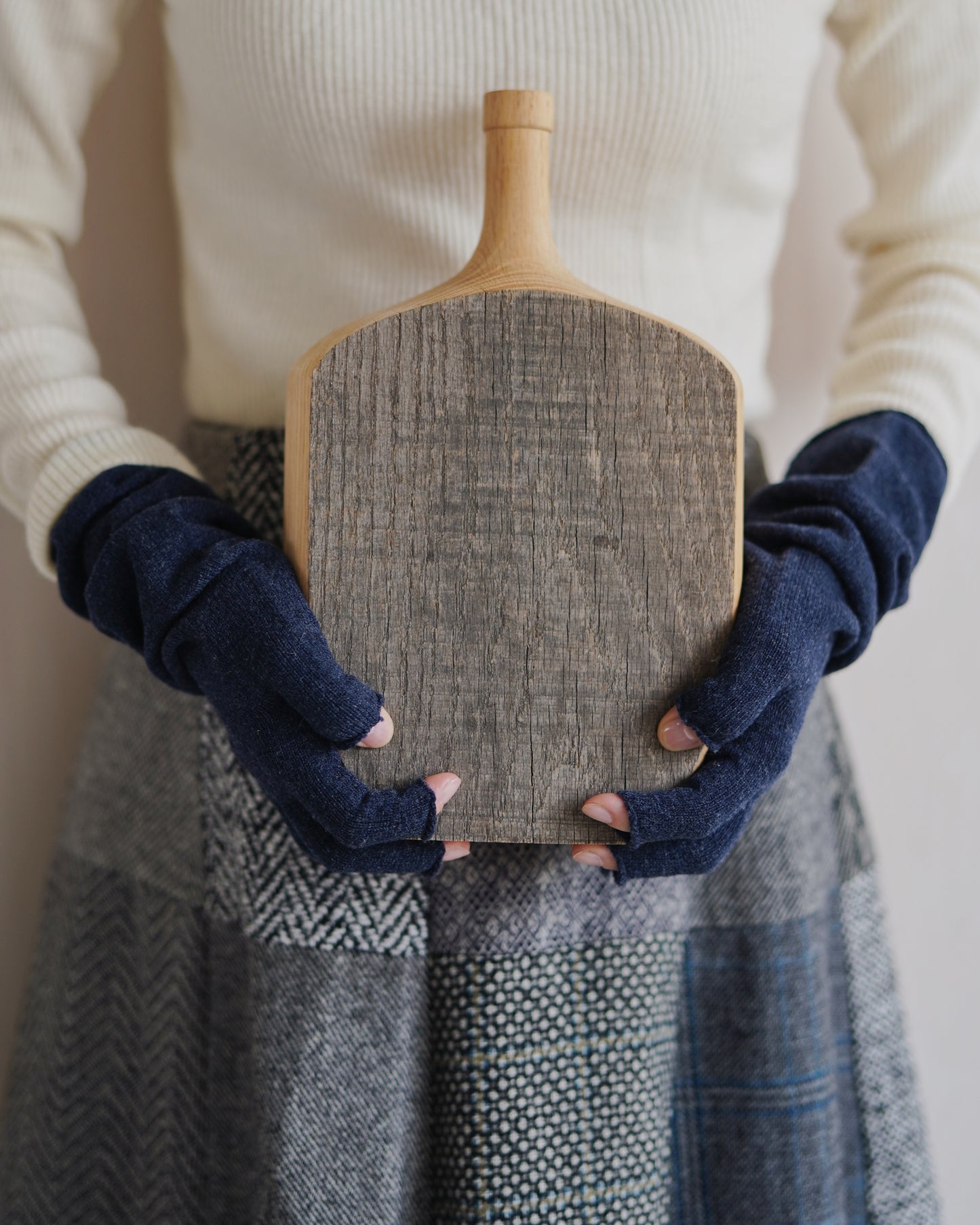 NISHIGUCHI KUTSUSHITA : teni merino wool gloves