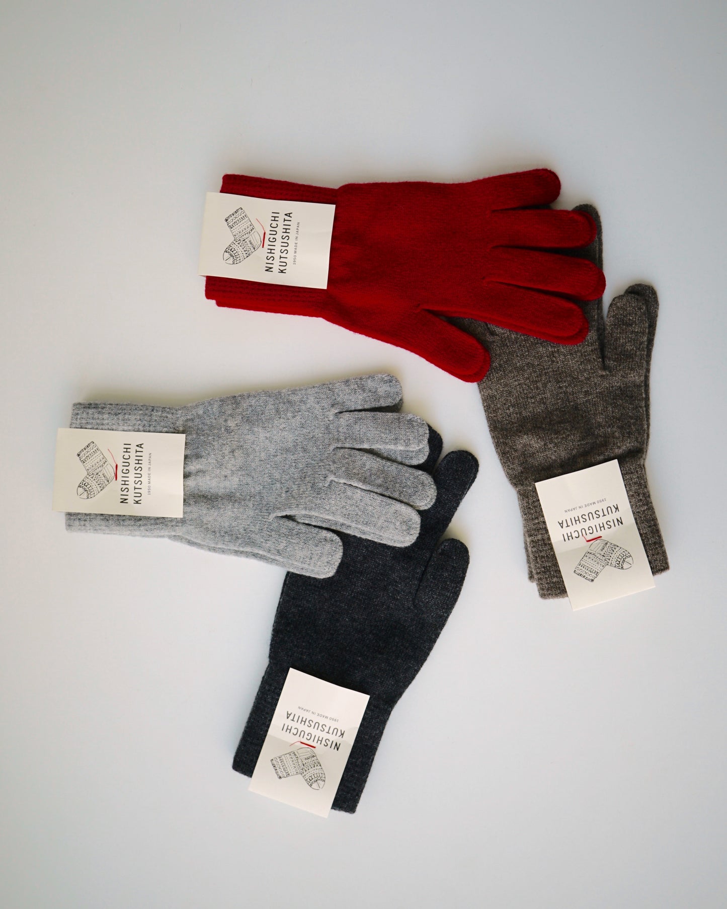 NISHIGUCHI KUTSUSHITA : merino wool gloves