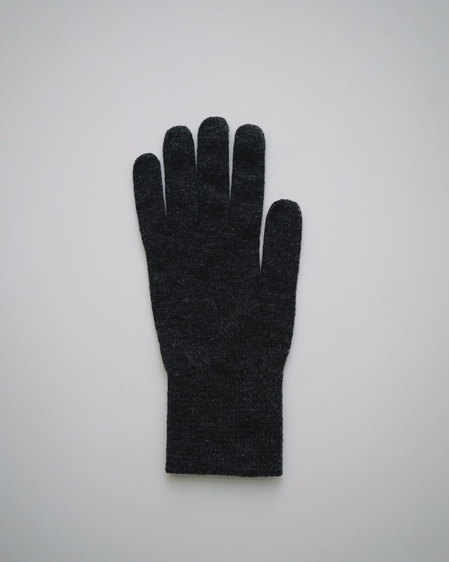 NISHIGUCHI KUTSUSHITA : merino wool gloves