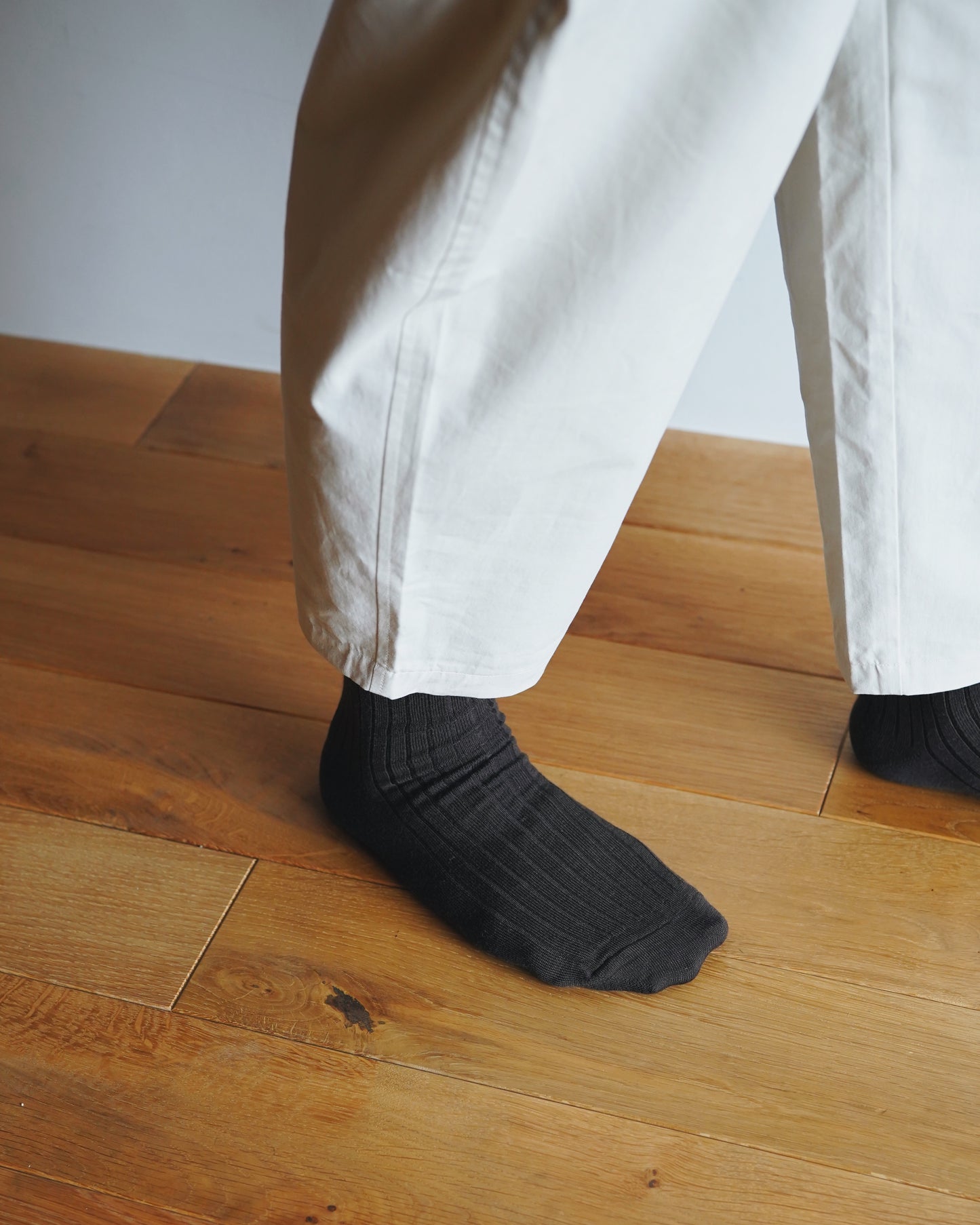NISHIGUCHI KUTSUSHITA : praha merino wool sock long