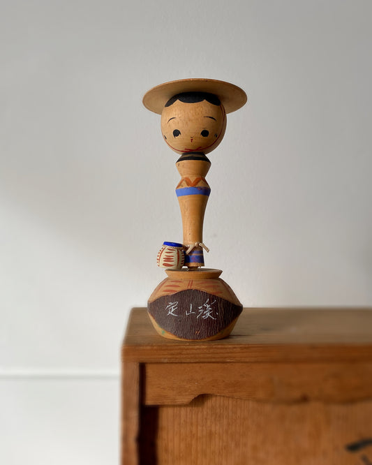 vintage kokeshi doll