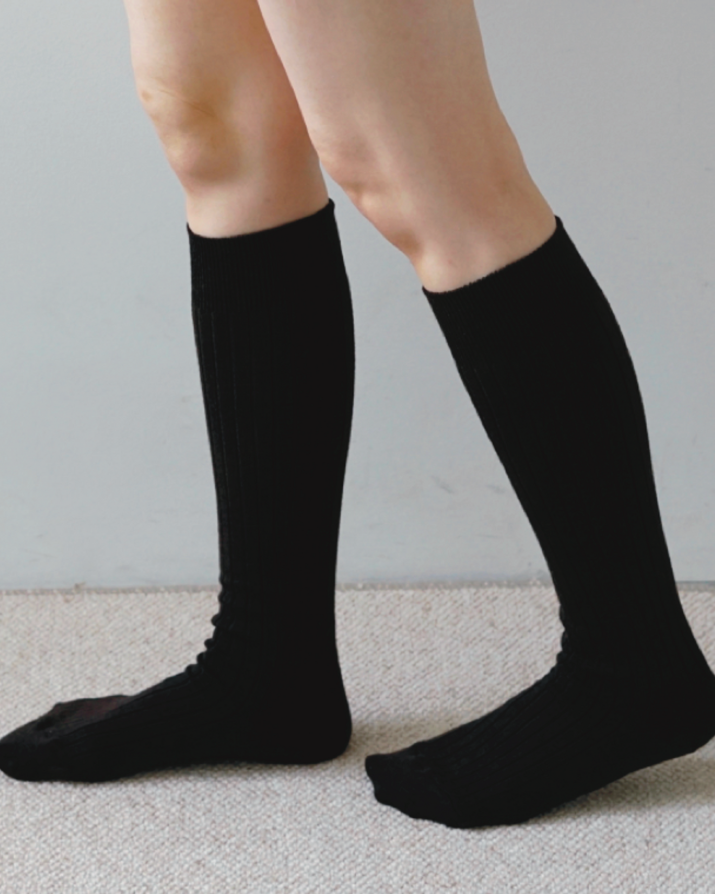hakne : merino wool ribbed high socks