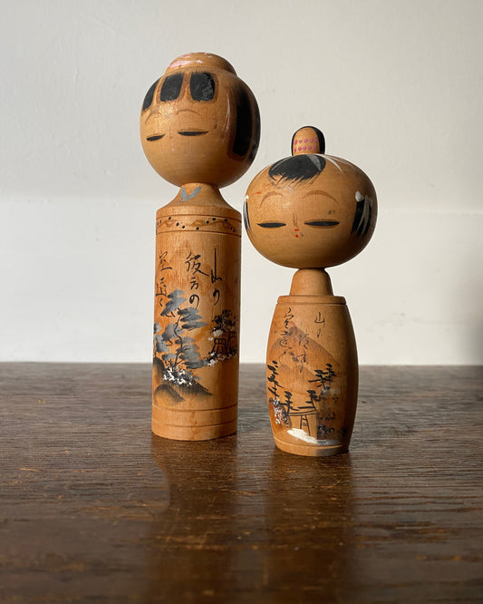 vintage scenic souvenir kokeshi pair