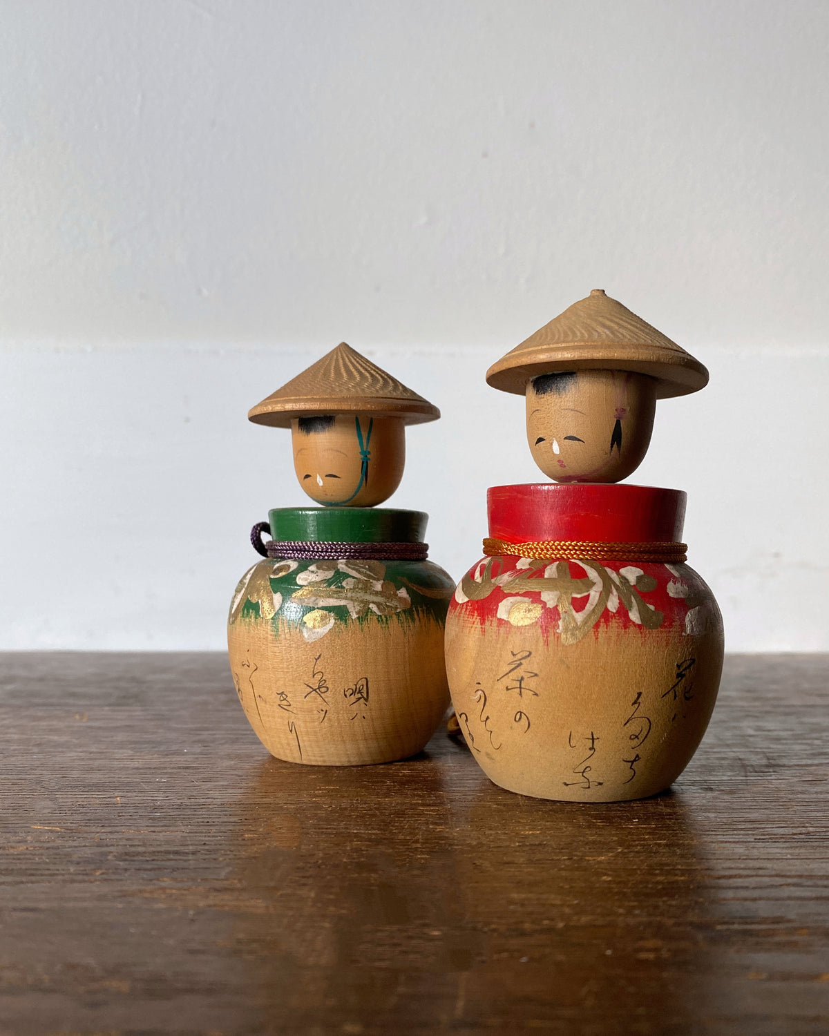 vintage traveller kokeshi pair