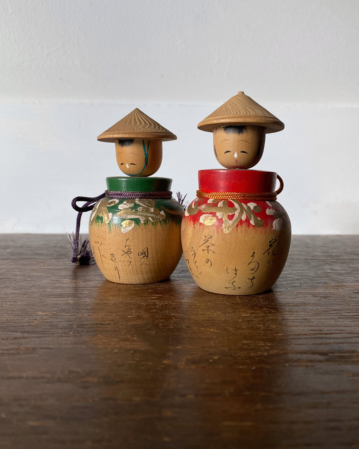vintage traveller kokeshi pair