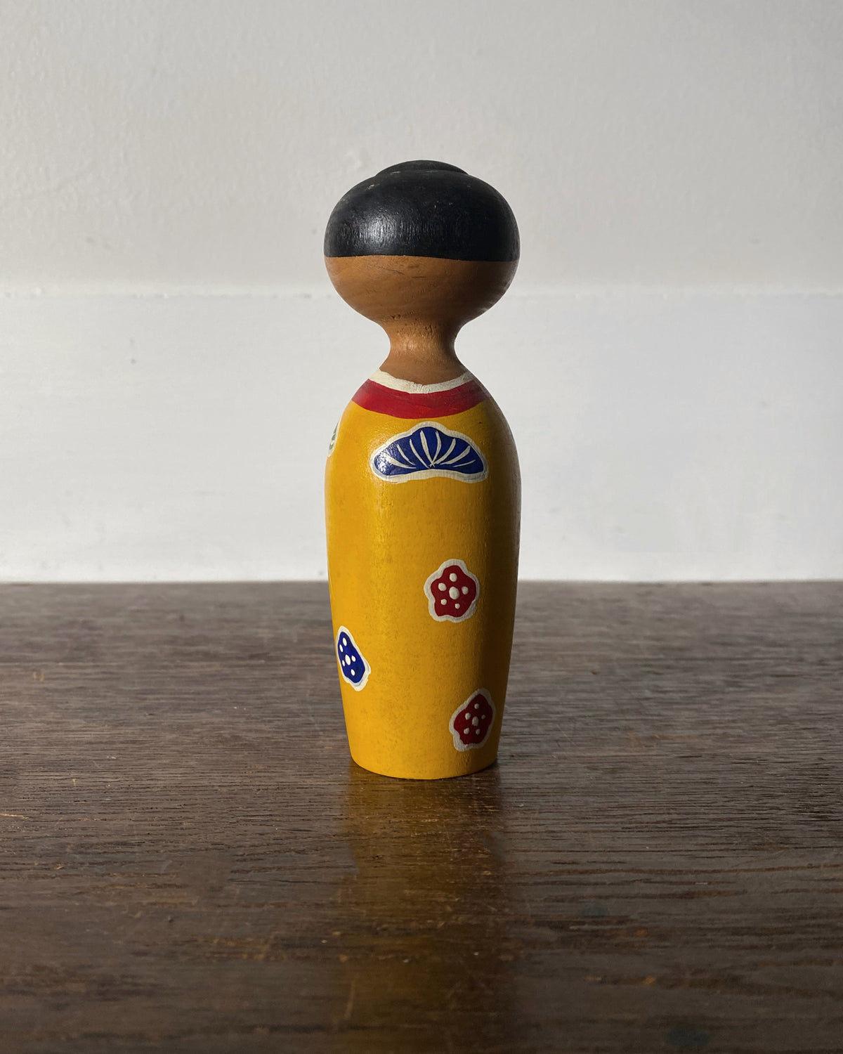 vintage yellow kimono kokeshi