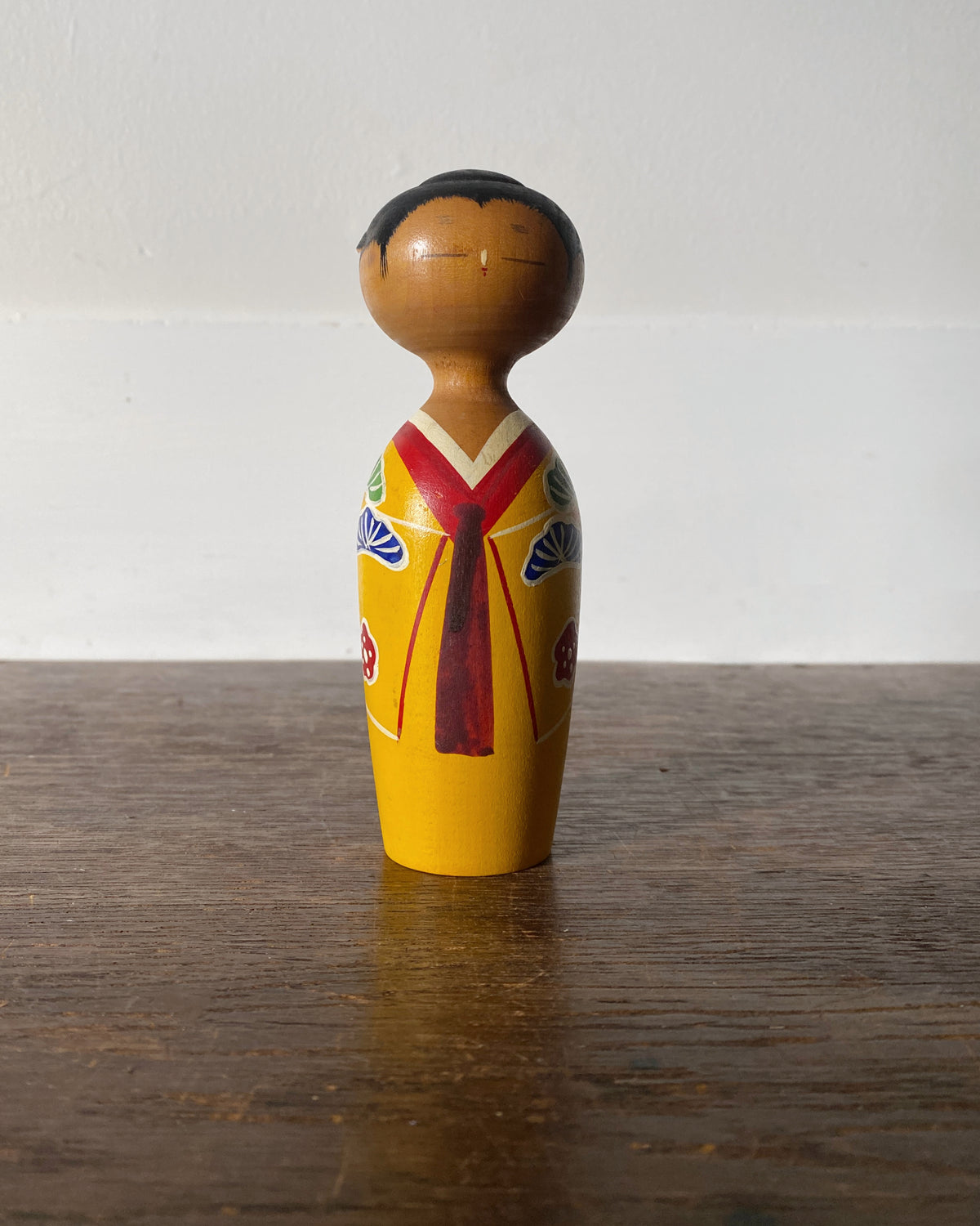 vintage yellow kimono kokeshi