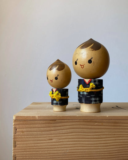 vintage kokeshi dolls