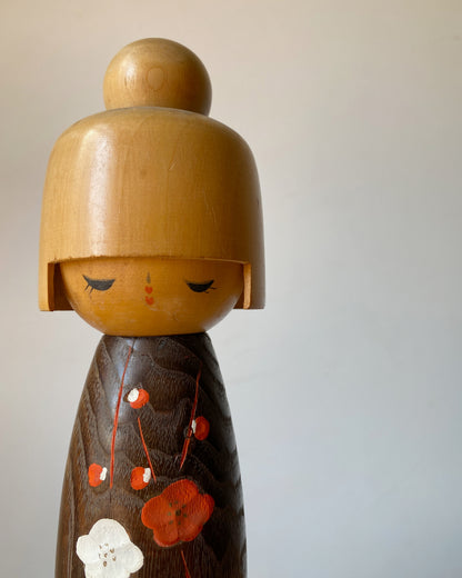 vintage kokeshi doll