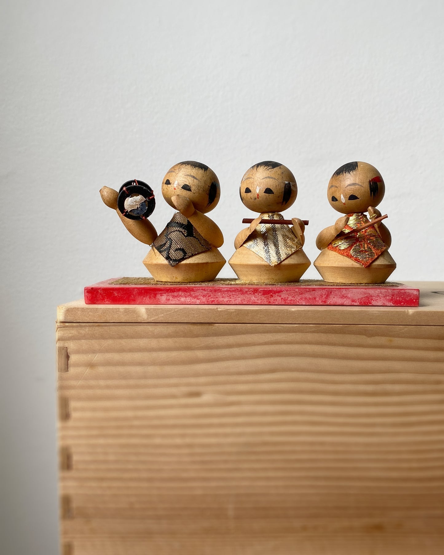 vintage kokeshi dolls