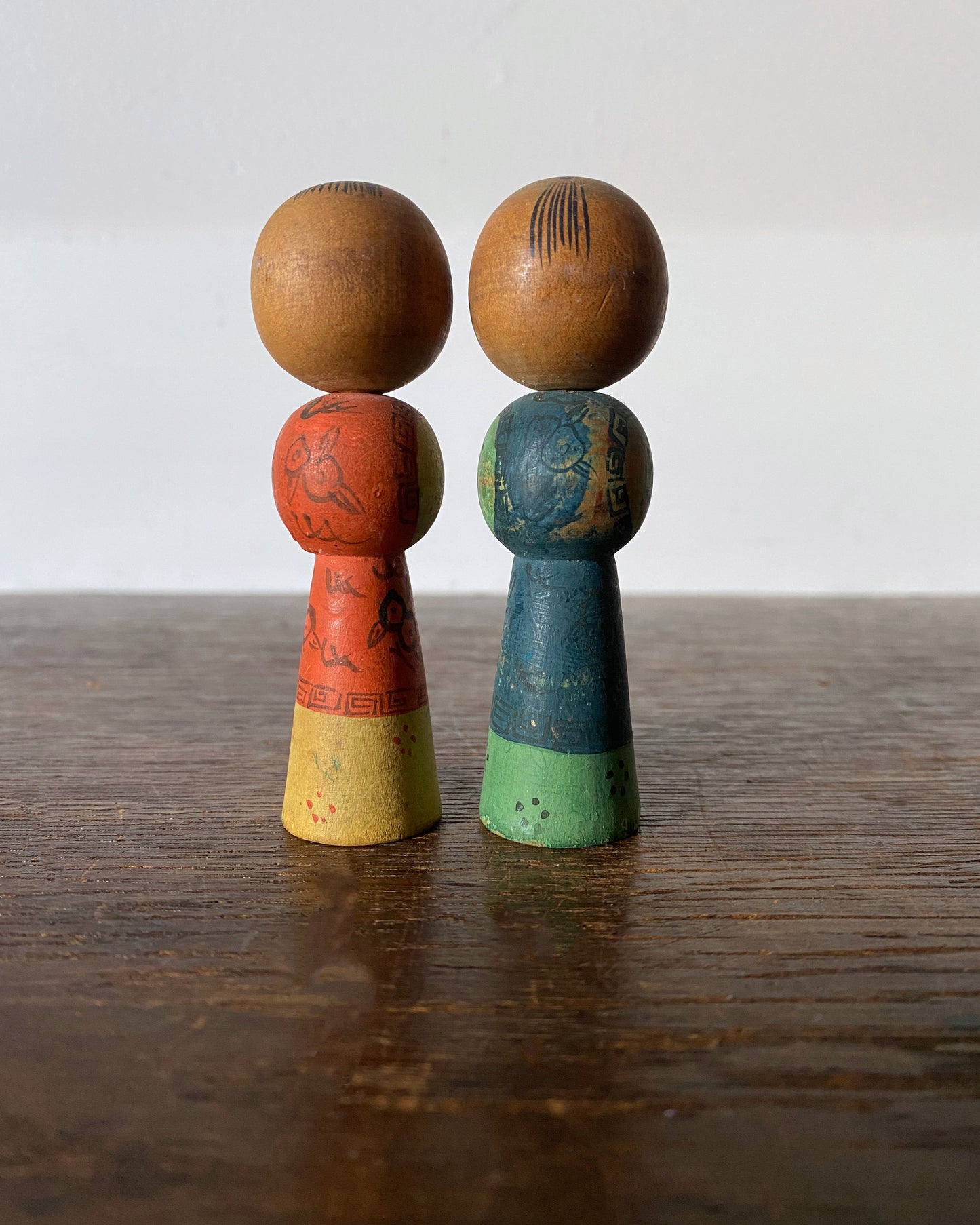 vintage kokeshi pair
