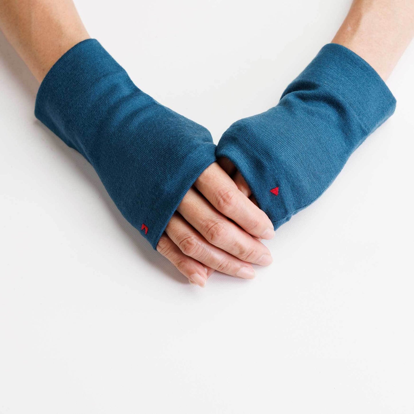 hac : wool wrist warmers