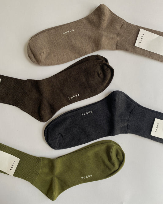 hakne : merino wool ribbed socks