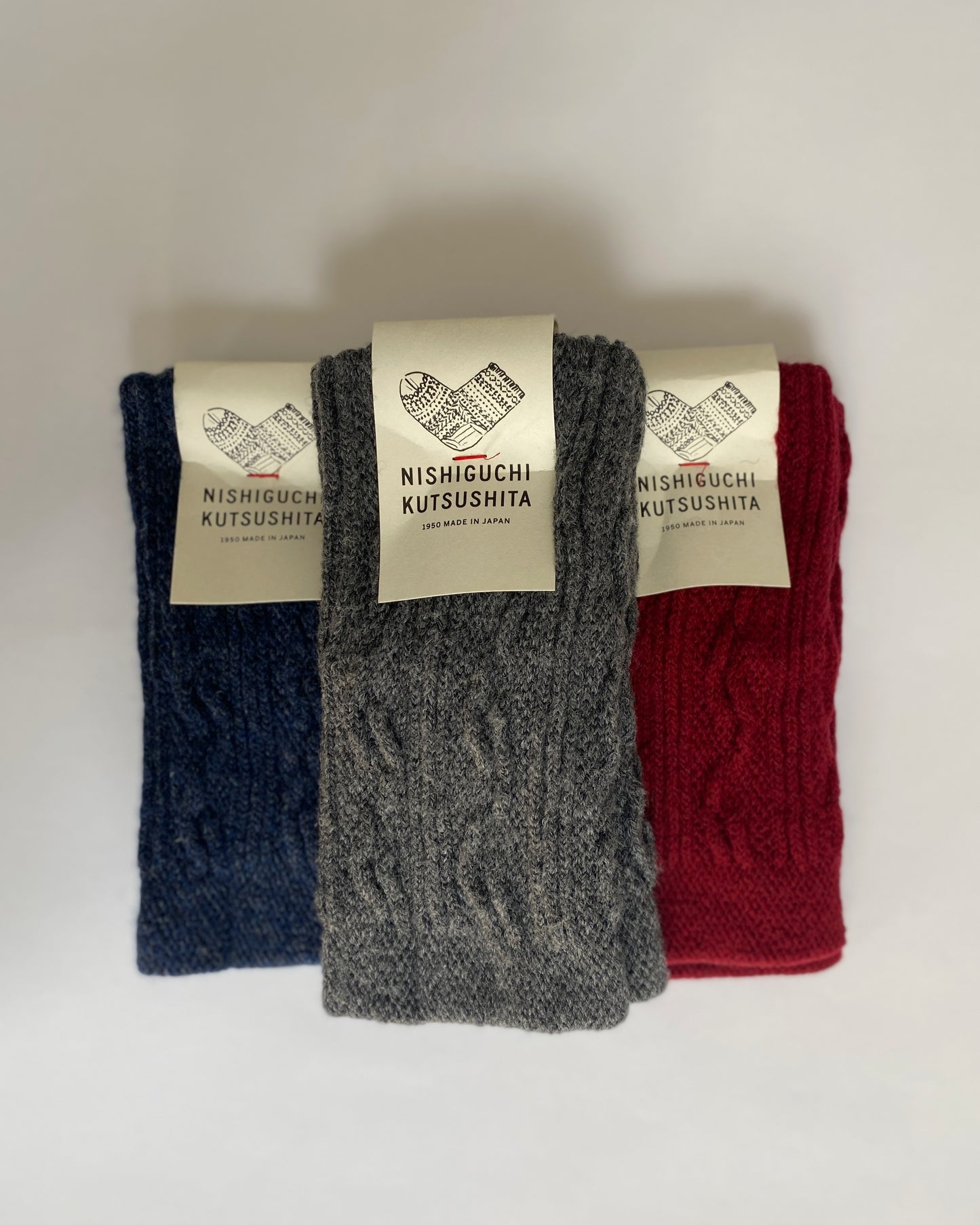 NISHIGUCHI KUTSUSHITA : teni wool hand warmer