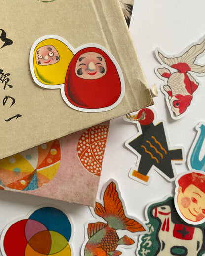 kiku print : vinyl sticker - daruma duo