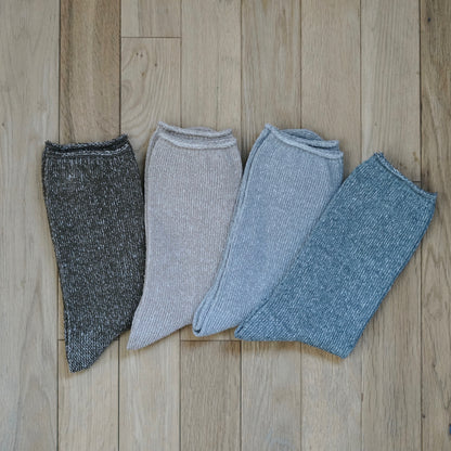 memeri : linen silk socks