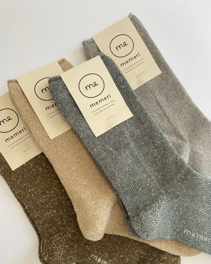 memeri : linen silk socks