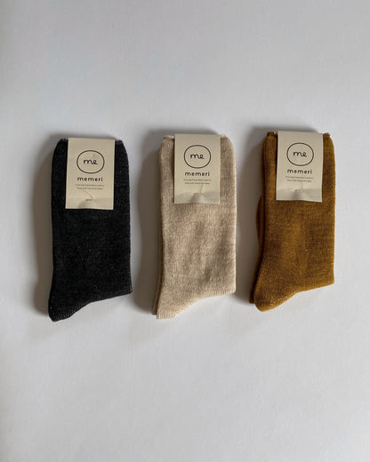 memeri : wool silk socks