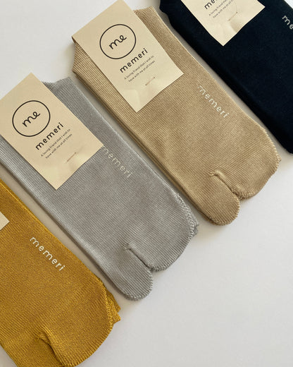 memeri : giza cotton tabi socks