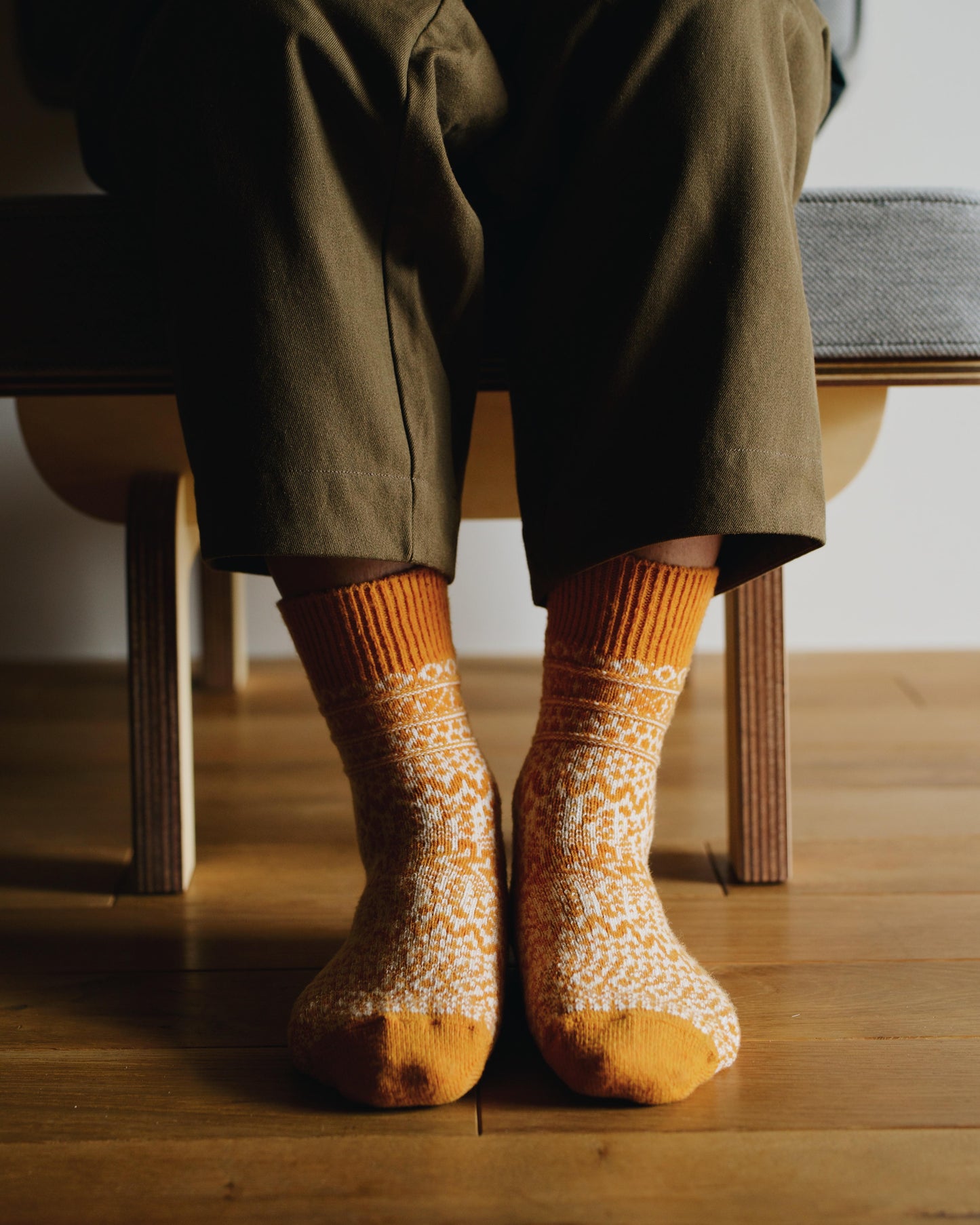NISHIGUCHI KUTSUSHITA : oslo wool jacquard sock