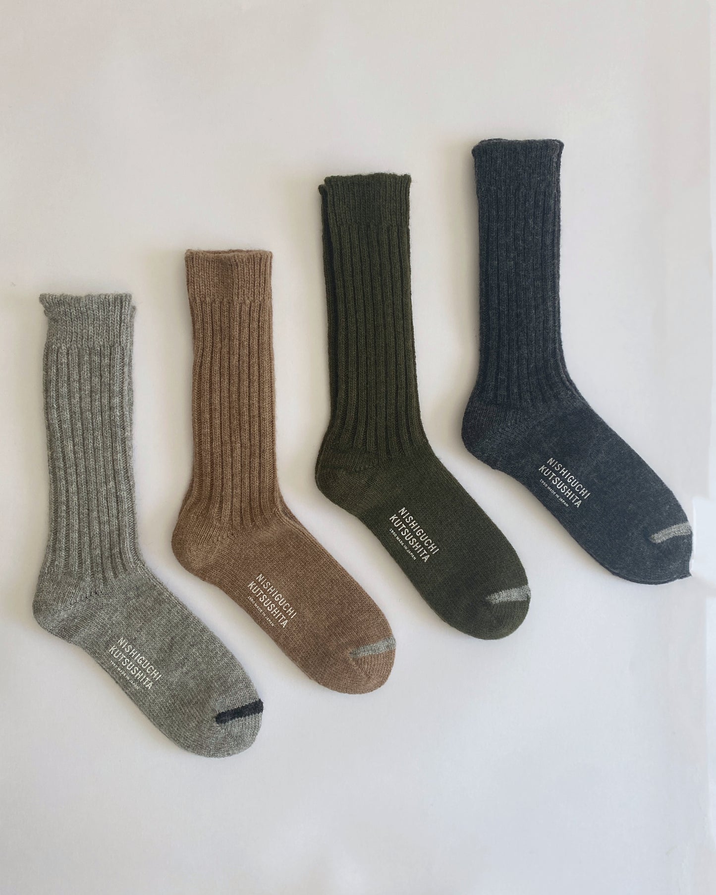 NISHIGUCHI KUTSUSHITA : praha wool ribbed sock