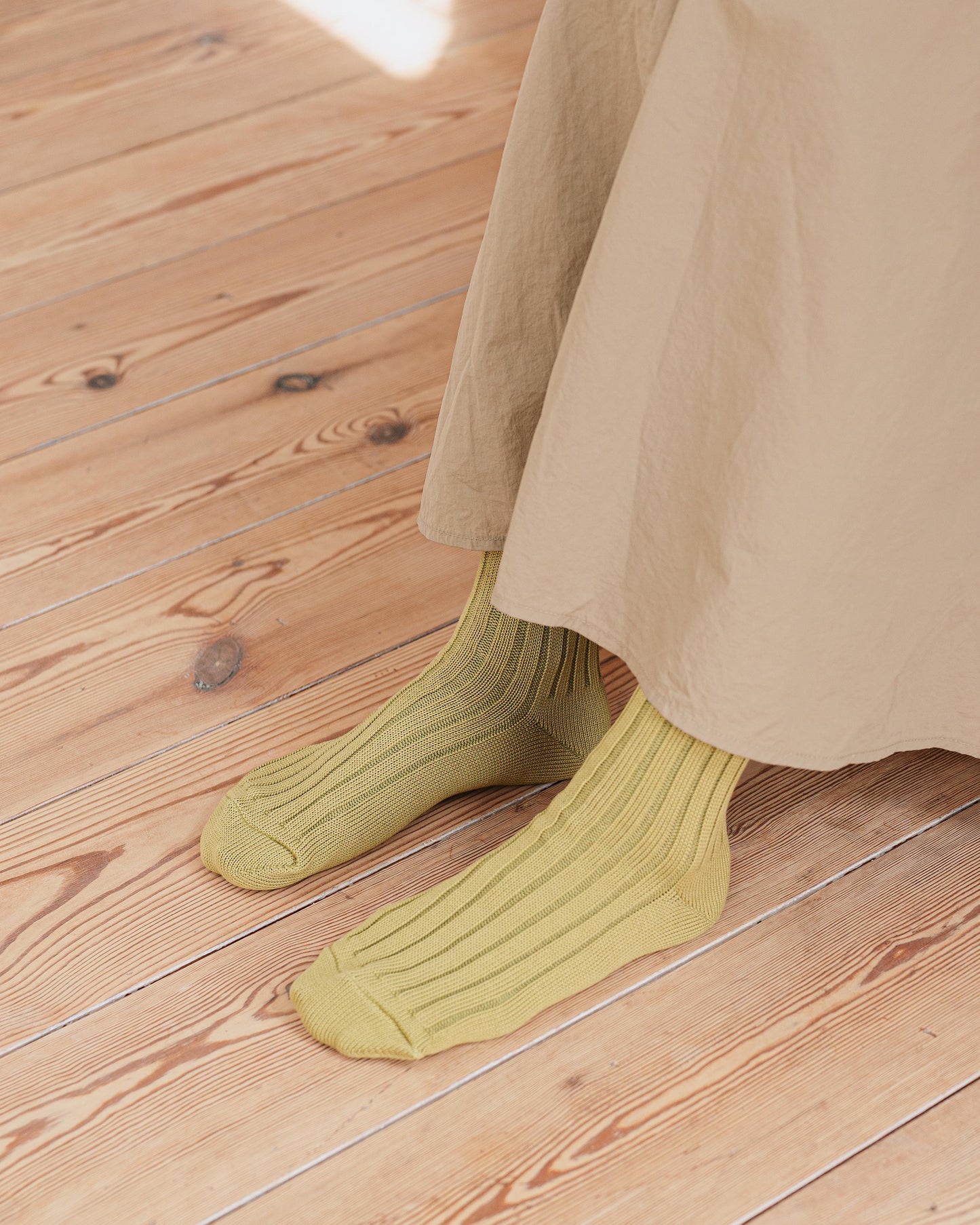 NISHIGUCHI KUTSUSHITA : praha egyptian cotton ribbed sock