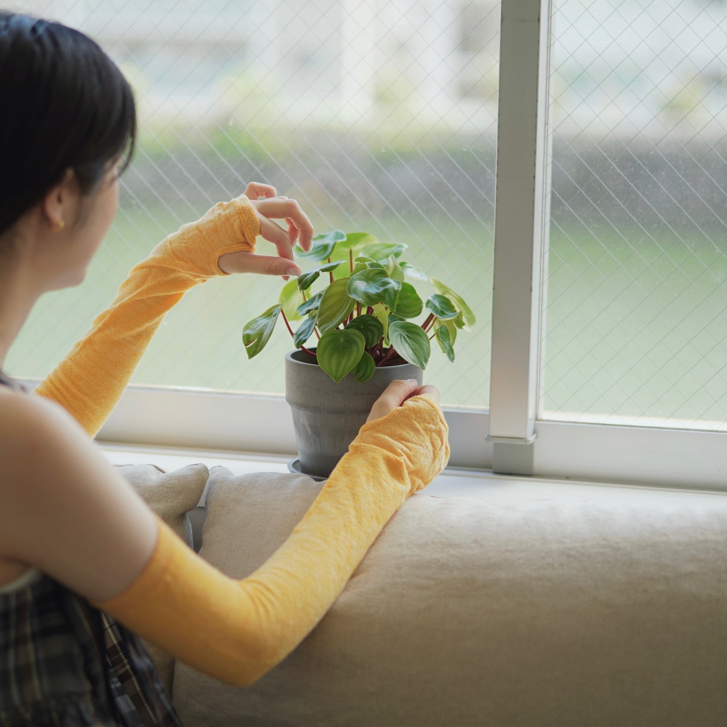 NISHIGUCHI KUTSUSHITA : teni linen arm covers long