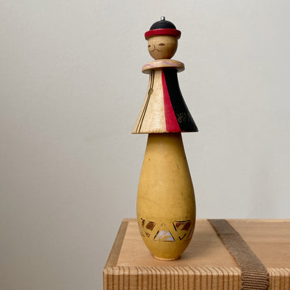 vintage japanese kokeshi