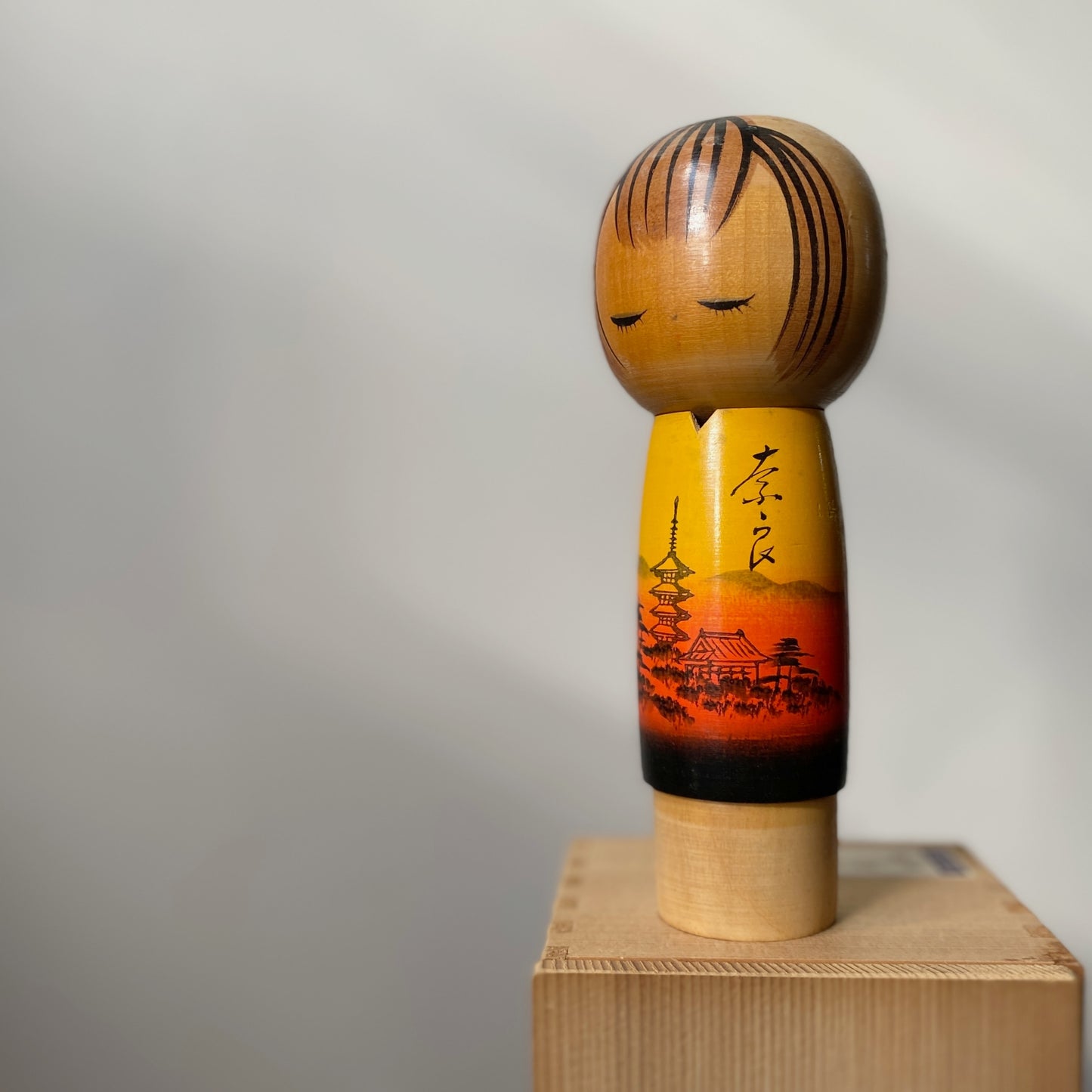 vintage japanese kokeshi