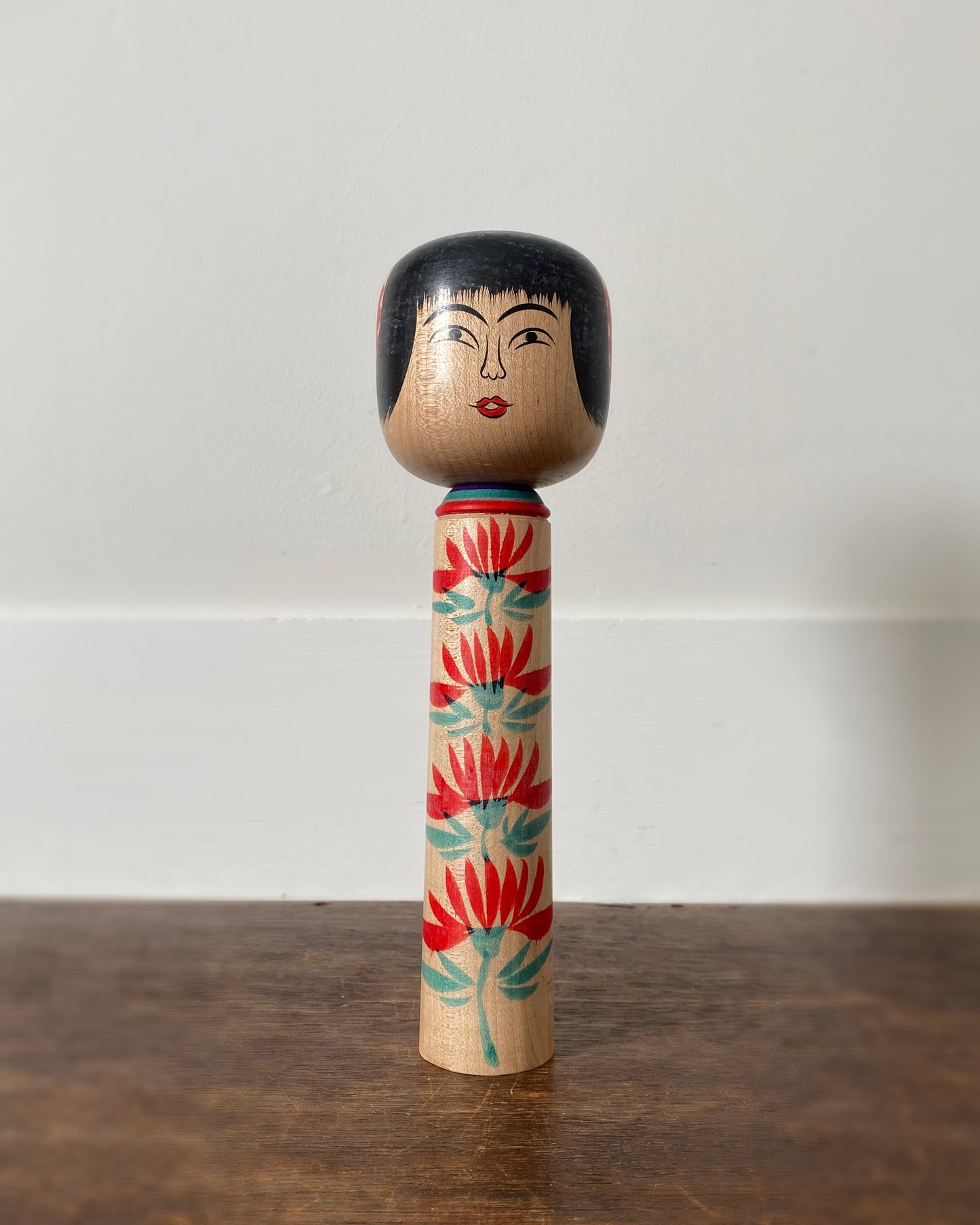 vintage kokeshi by Hijiori Sato
