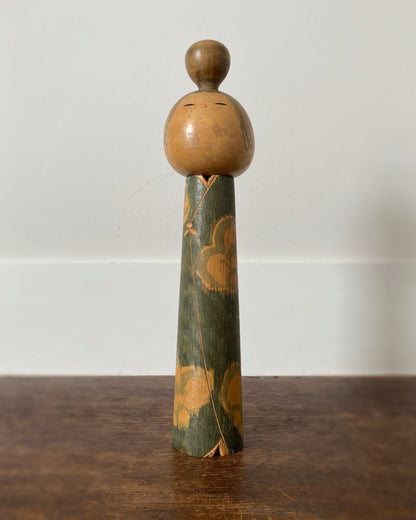 vintage sakura kokeshi by Issetsu Kuribayashi