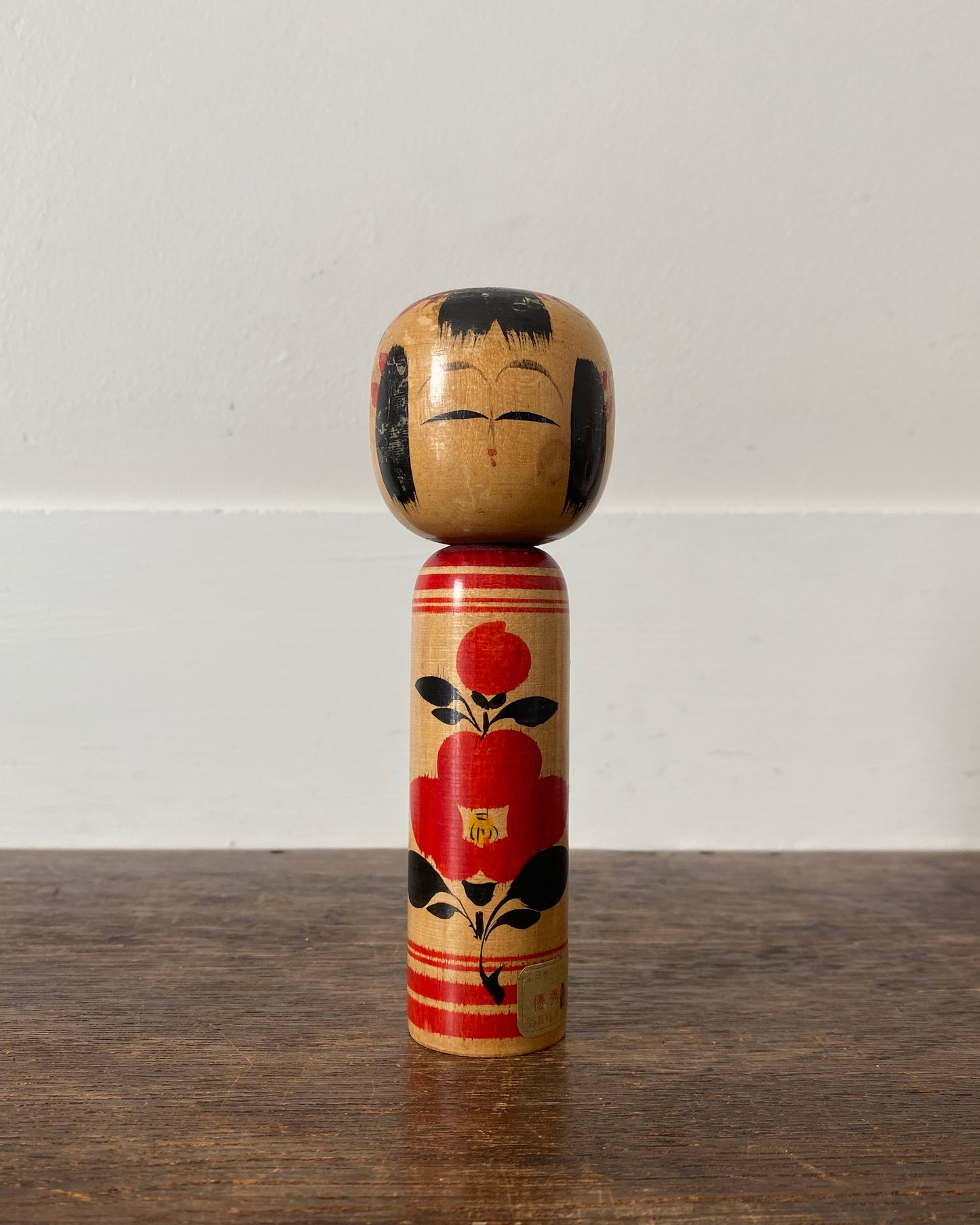 vintage Togatta kokeshi
